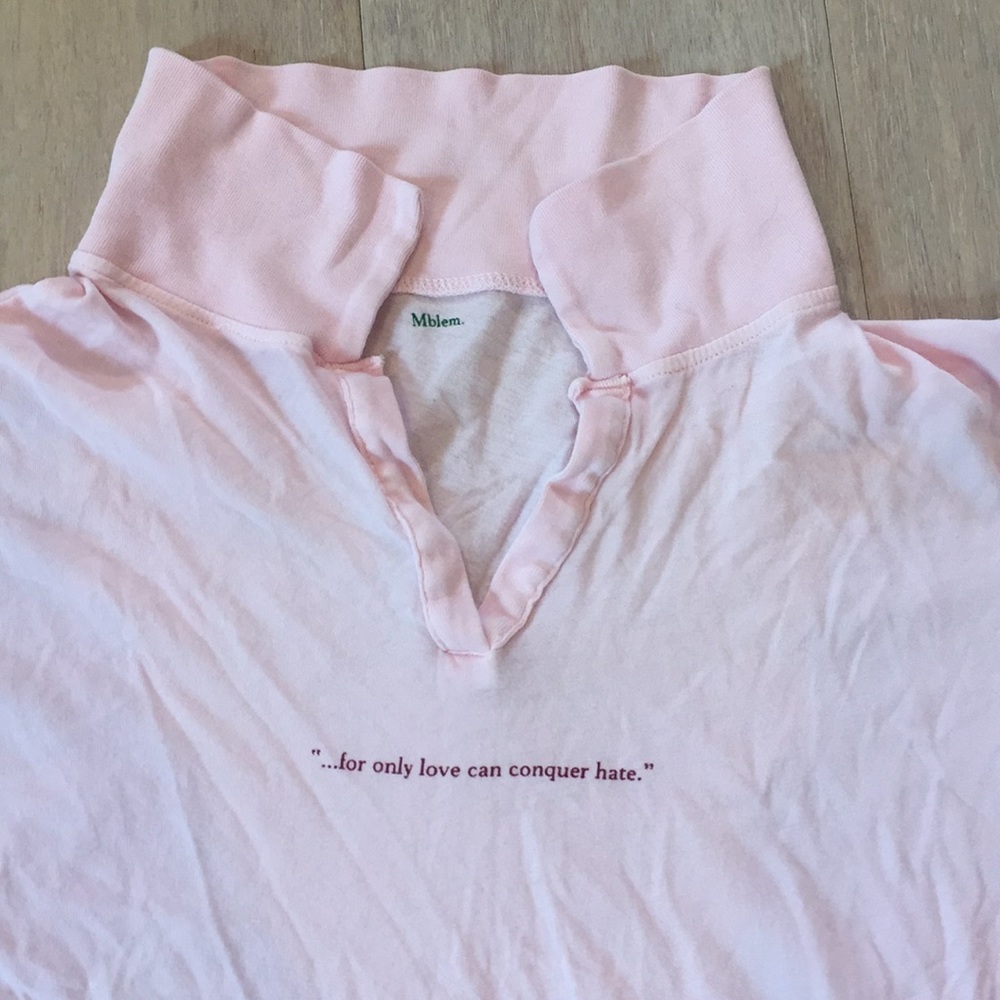 🌻Pink love shirt size small